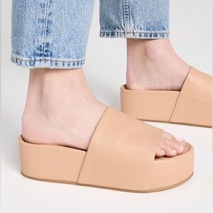 beek Albatross Flatform Sandals - beach - size 8